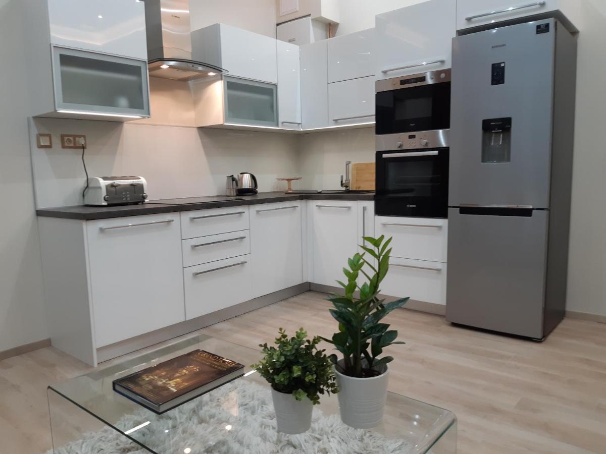 Modern, Quiet & Cozy Apartment In The Middle Of Downtown Near Danube At Fashion Street Budapeşte Dış mekan fotoğraf