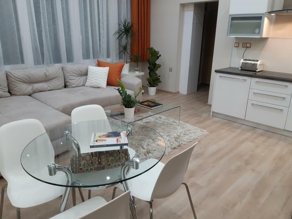 Modern, Quiet & Cozy Apartment In The Middle Of Downtown Near Danube At Fashion Street Budapeşte Dış mekan fotoğraf